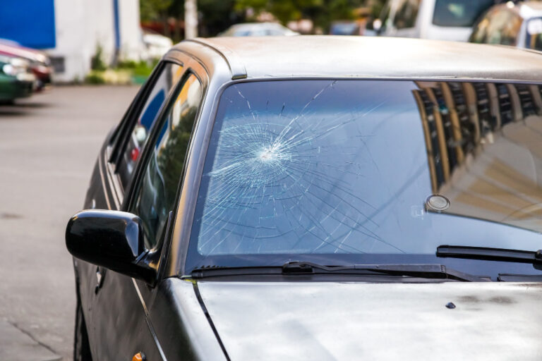 How to Deal with a Cracked Windshield Safely and Legally in Kenya